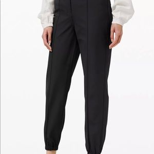 NWT Lululemon Warpstreme HR 7/8 Jogger in black size 26